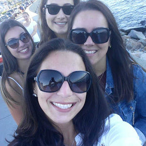 Meet your Posher, Danielle